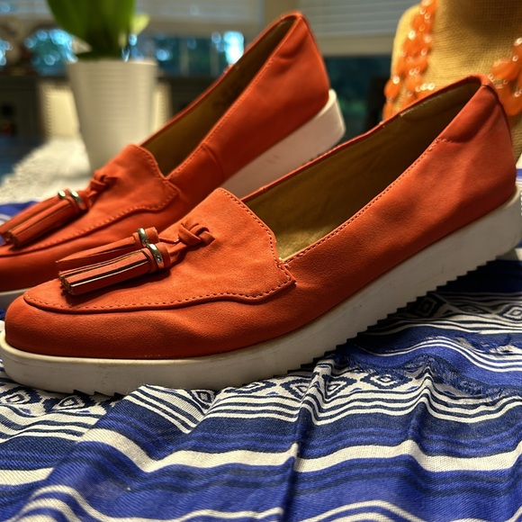 Woman's tassel naturalizer shoes - Picture 2 of 6